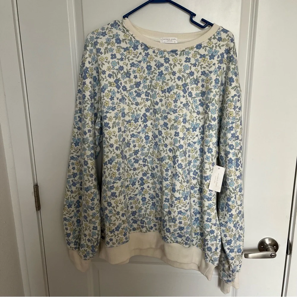 NEW Altar’d State Floral Sweatshirt Size XL NWT - Picture 3 of 6